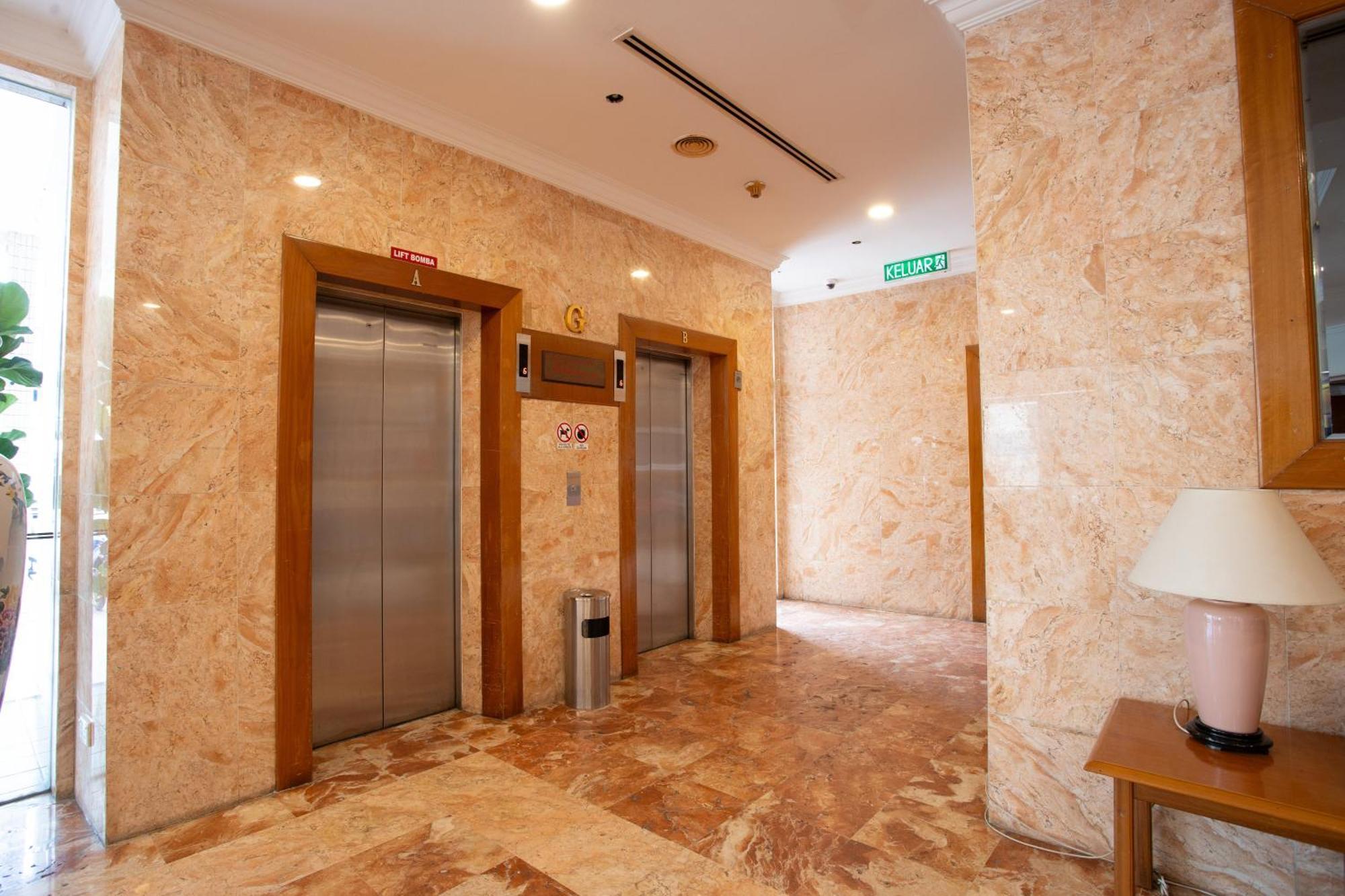 Somerset Hotel Miri Kültér fotó
